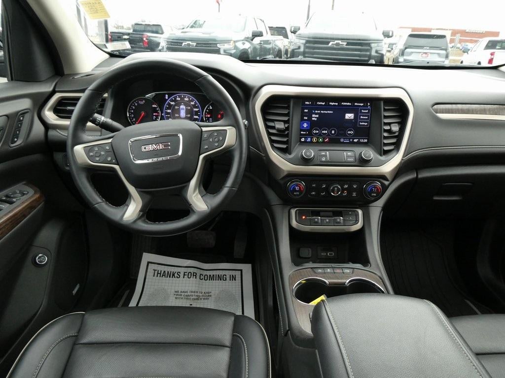 2023 GMC Acadia Denali