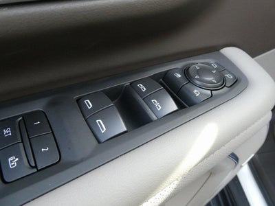 2024 GMC Yukon XL SLT