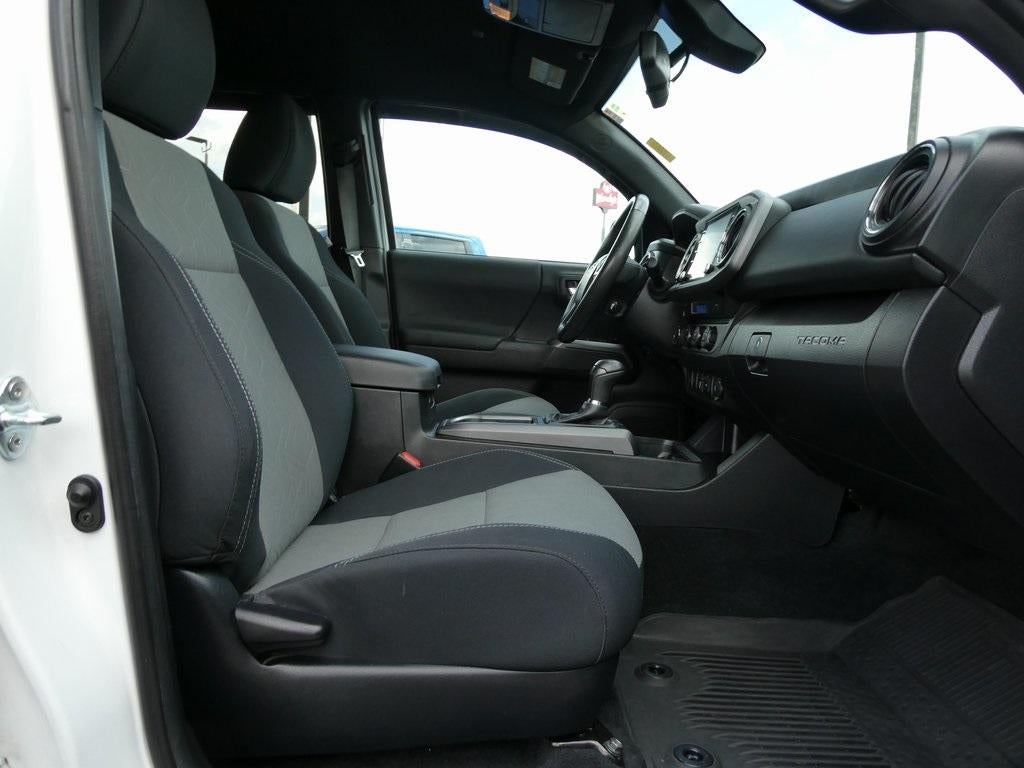 2022 Toyota Tacoma 4WD SR