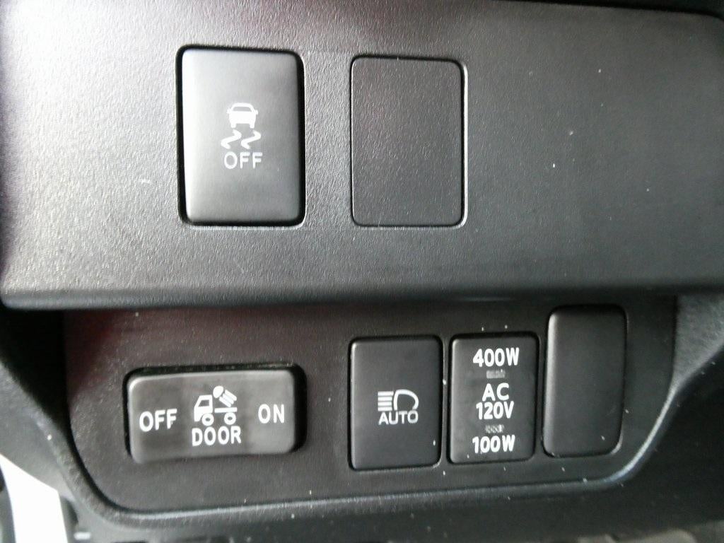 2022 Toyota Tacoma 4WD SR