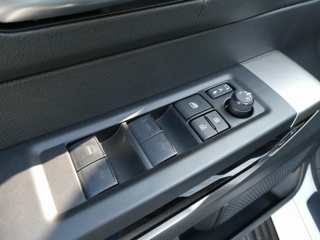 2024 Toyota Sequoia SR5