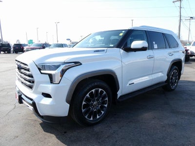 2024 Toyota Sequoia SR5