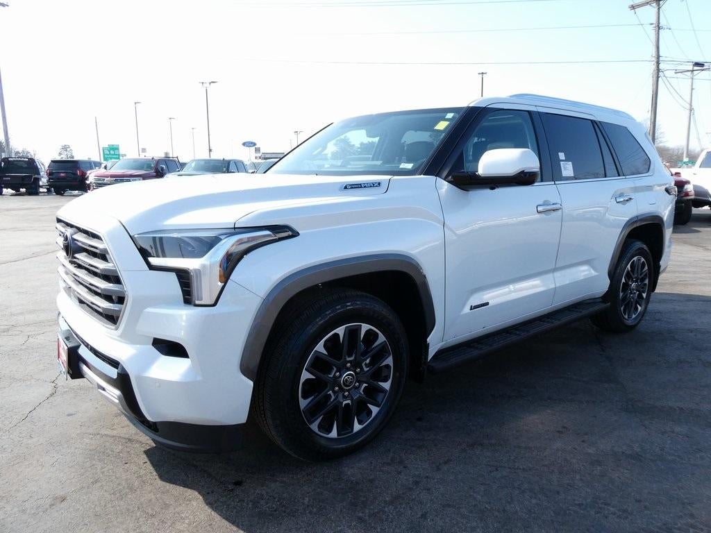 2024 Toyota Sequoia SR5