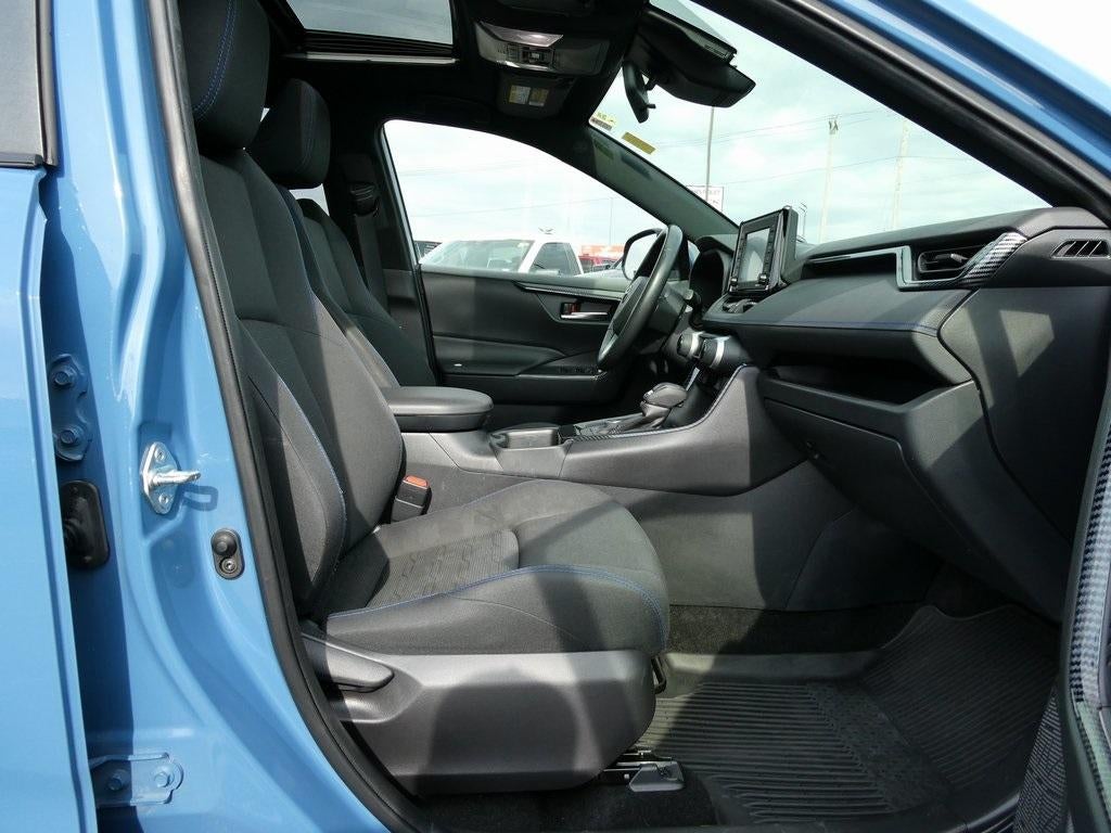 2022 Toyota RAV4 Hybrid SE