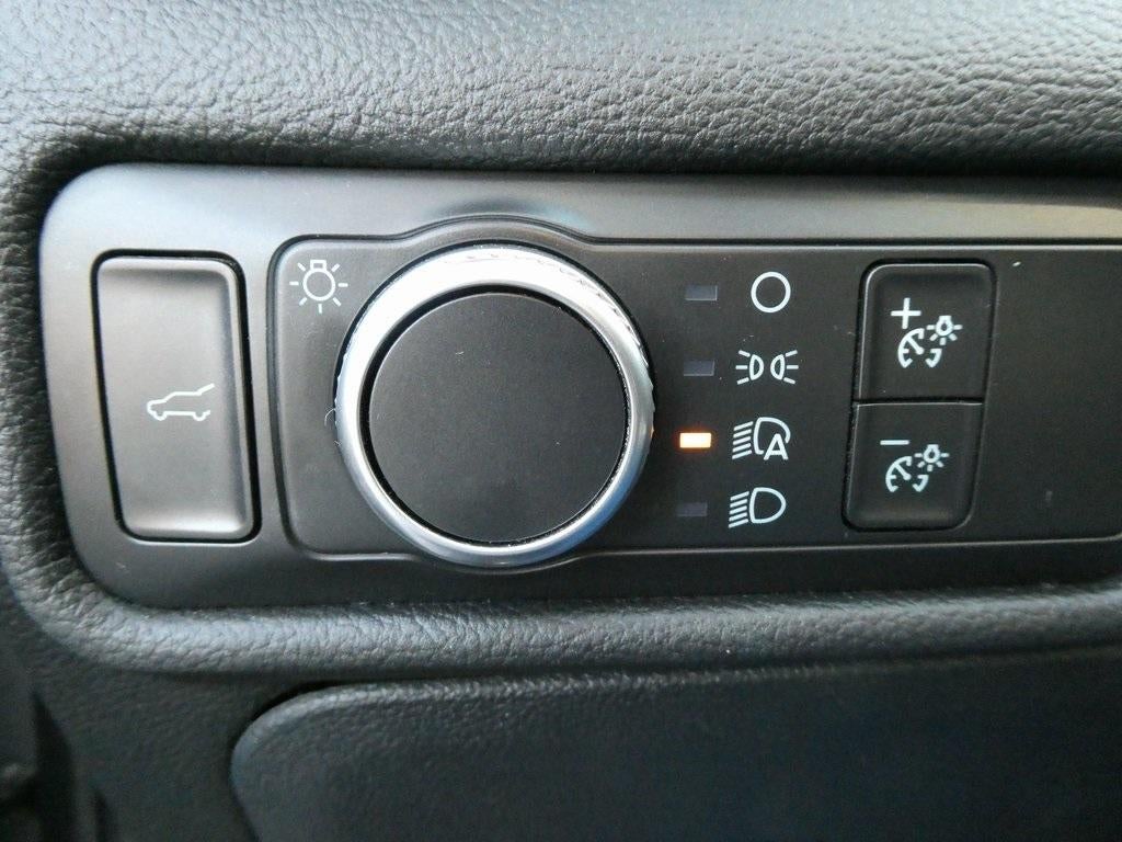 2020 Ford Explorer XLT RWD