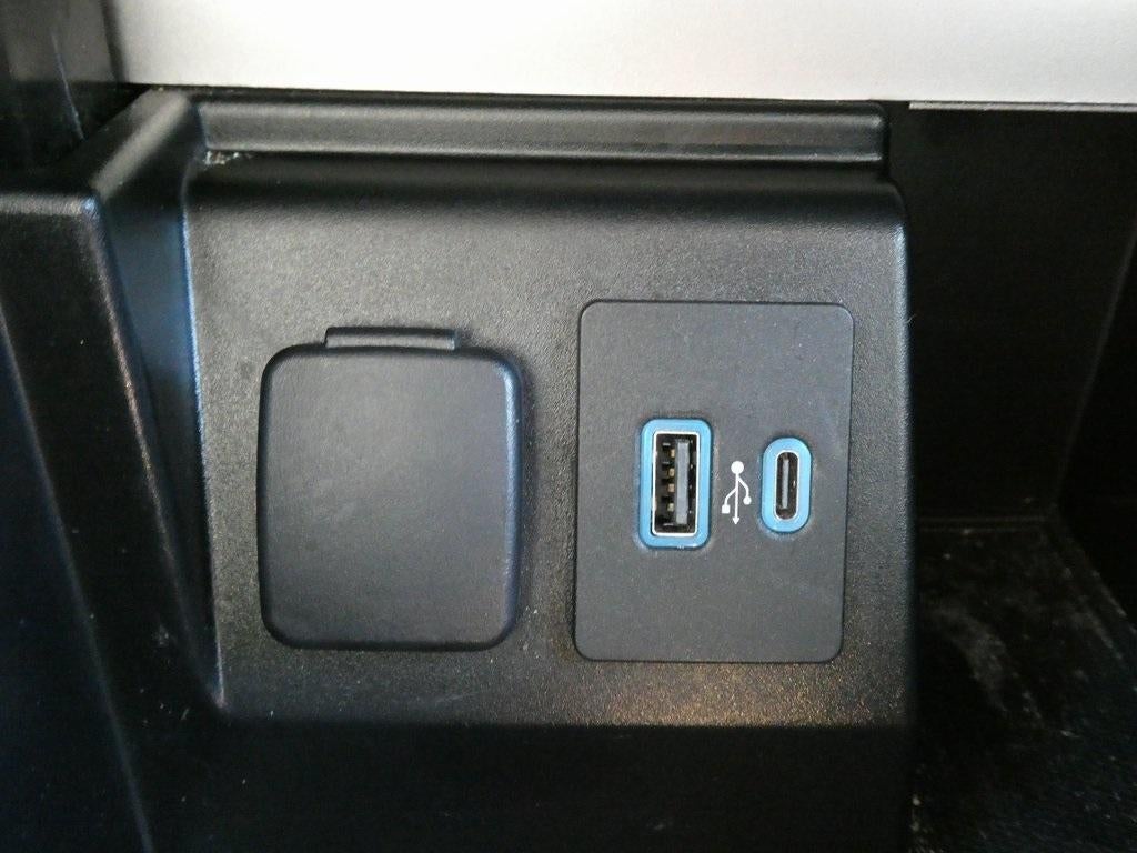 2020 Ford Explorer XLT RWD