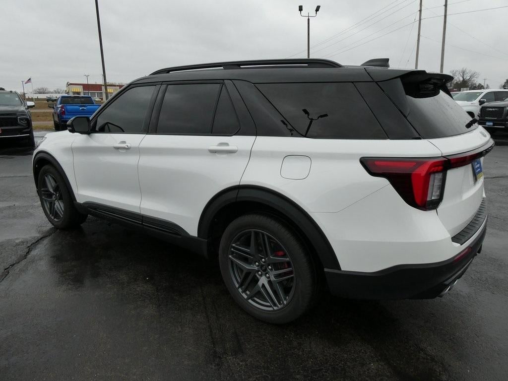2025 Ford Explorer ST 4WD