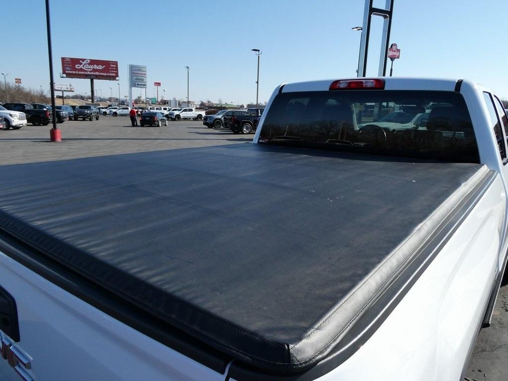 2017 GMC Sierra 1500 Double Cab Standard Box 4-Wheel Drive SLE