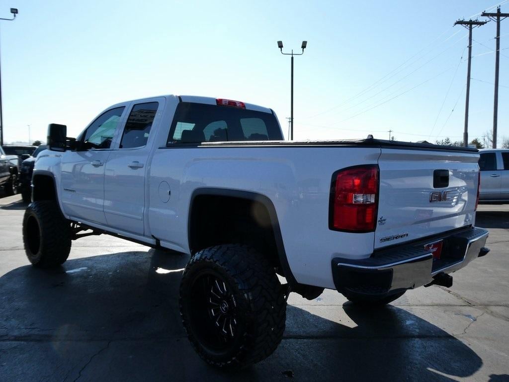 2017 GMC Sierra 1500 Double Cab Standard Box 4-Wheel Drive SLE