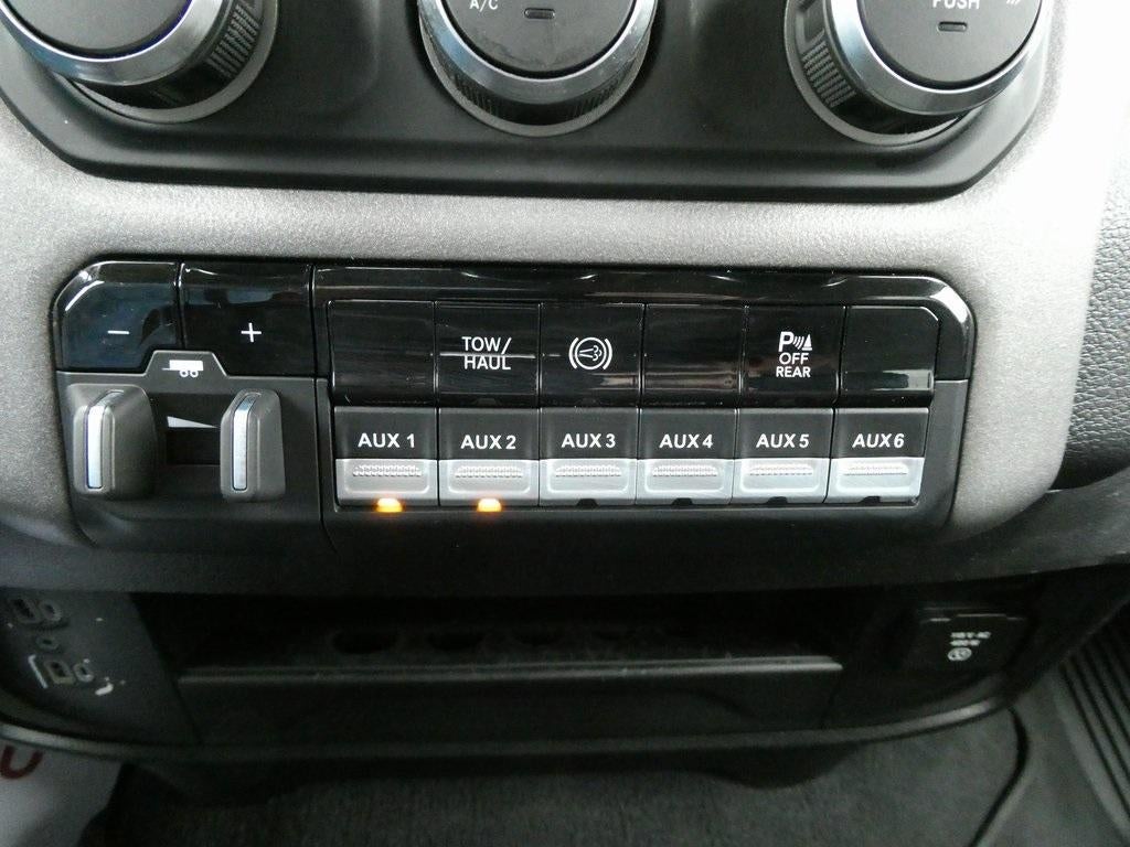 2019 RAM 2500 Tradesman 4x4 Crew Cab 6'4" Box