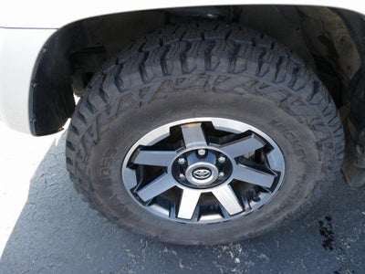 2023 Toyota 4Runner TRD Off Road 4WD (Natl)