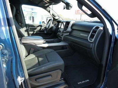 2020 RAM 1500 Big Horn Crew Cab 4x4 5'7' Box