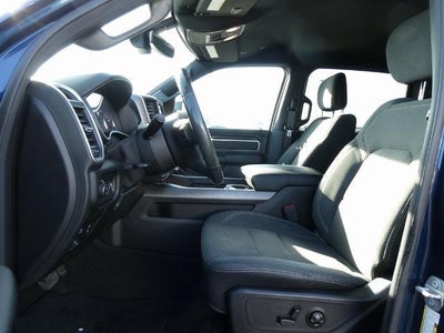 2020 RAM 1500 Big Horn Crew Cab 4x4 5'7' Box