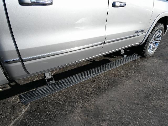 2022 RAM 1500 Limited Crew Cab 4x4 5'7' Box