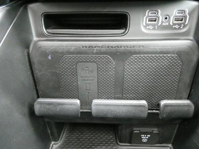 2023 RAM 1500 Laramie Crew Cab 4x4 5'7' Box