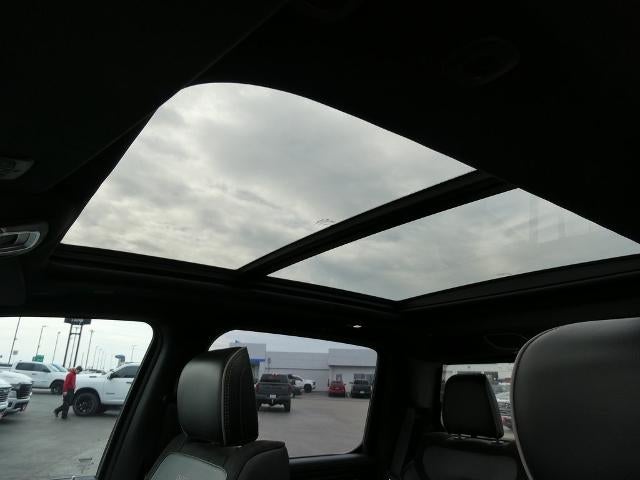 2023 RAM 1500 Laramie Crew Cab 4x4 5'7' Box