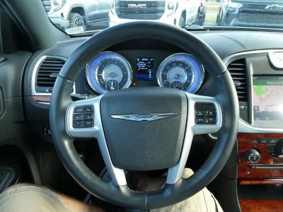 2014 Chrysler 300 4dr Sdn RWD