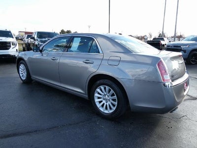 2014 Chrysler 300 4dr Sdn RWD