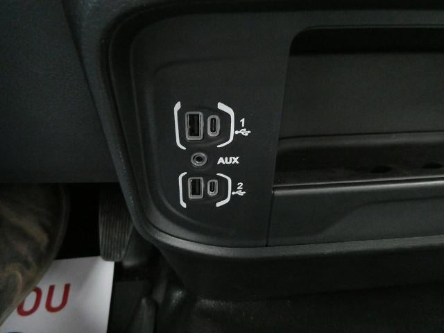 2024 RAM 3500 Tradesman Regular Cab 4x4 8' Box