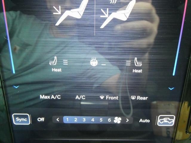 2024 RAM 3500 Big Horn Crew Cab 4x4 8' Box