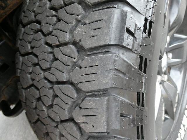 2020 RAM 1500 Classic Tradesman Crew Cab 4x4 5'7' Box