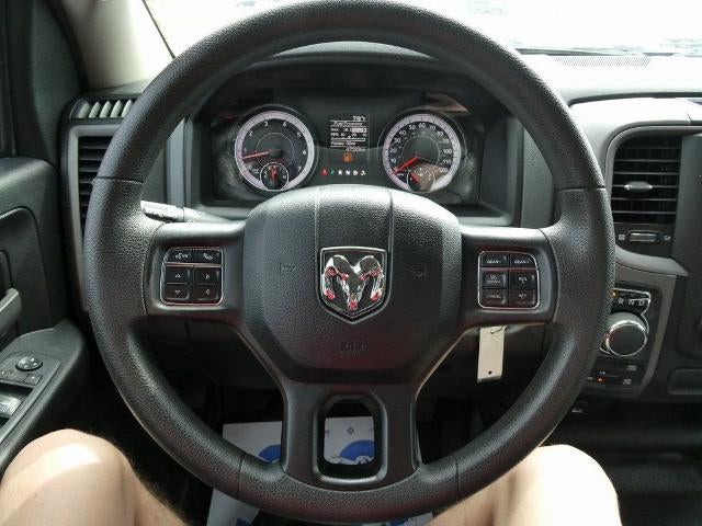 2020 RAM 1500 Classic Tradesman Crew Cab 4x4 5'7' Box