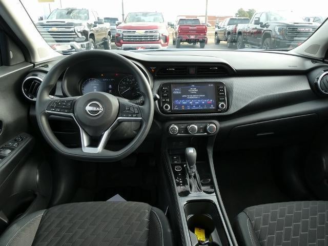 2023 Nissan Kicks SV Xtronic CVT