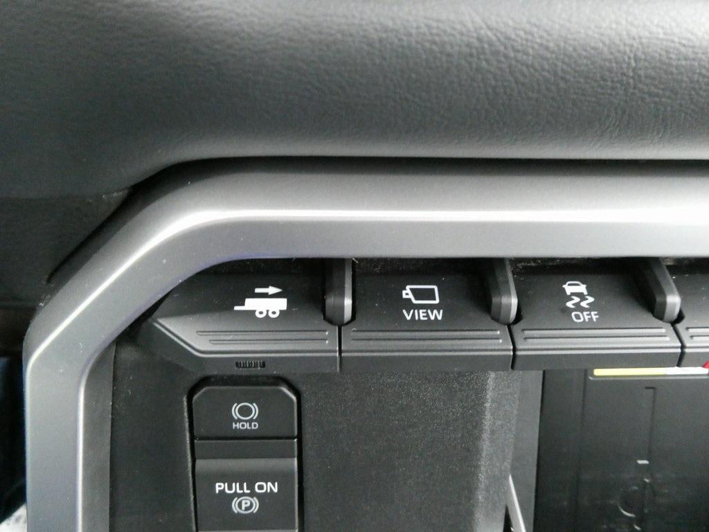 2022 Toyota Tundra Hybrid Platinum